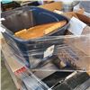 Image 3 : PALLET OF ESTATE GOODS