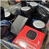 Image 2 : PALLET OF DEFECTIVE STORE RETURN GOODS