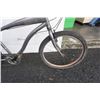 Image 3 : GREY SIMPLE BIKE