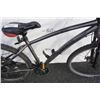 Image 2 : BLACK REEBOK BIKE