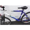 Image 2 : BLUE AND WHITE RALEIGH BIKE