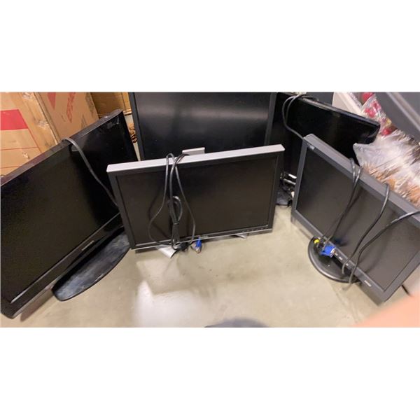 TV AND 4 COMPUTER MONITORS