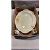 Image 8 : 2 TRAYS OF SUGAR BOWLS ROYAL WINTON, ROYAL WINTER AND MORE