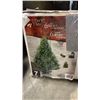 Image 2 : 6 1/2 FOOT ARTIFICIAL CHRISTMAS TREE