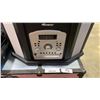 Image 5 : MEMOREX CD RECORDER/TURNTABLE RADIO AND HEATED CAR/ MASSAGE SEAT