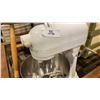 Image 3 : KITCHEN AID DELUXE 5 EDITION MIXER WITH ATTACHMENTS AND BOWL