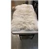 Image 2 : WINWARD 100% SHEEPSKIN RUG
