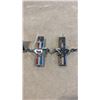 Image 4 : METAL TIN OF MUSCLE CAR EMBLEMS