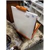 Image 2 : FOLDING ART EASEL WITH CANVAS AND ART SUPPLIES