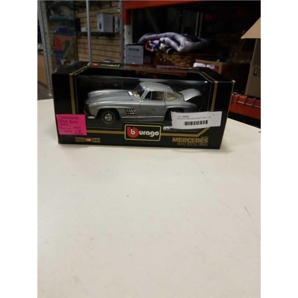 BBURAGO MERCEDES BENZ 300AL 1/18 SCALE DIE CAST CAR