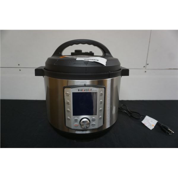 INSTANT POT 8 QUART DUO EVO STAINLESS PRESSURE COOKER