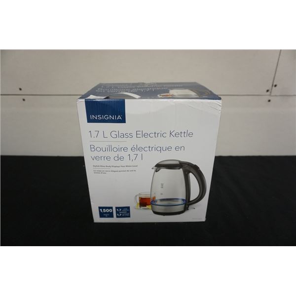 INSIGNIA 1.7 LITRE GLASS ELECTRIC KETTLE IN BOX