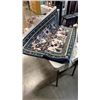 Image 2 : 4 VASES 1 IS EASTERN AND 5FT X 3 FT TASSELED RUG