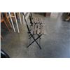 Image 3 : 2 FOLDING CHAIRS