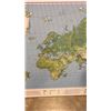 Image 3 : 5FT X 4FT WORLD MAP ON BOARD WALL HANGING