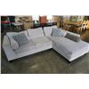 Image 1 : ELITE SOFA DESIGN UPHOLSTERED SECTIONAL WITH THROW PILLOWS