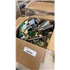 Image 2 : BOX OF LEGOS WITH MANUALS