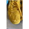 Image 8 : REPRODUCTION NIKE RUNNERS AND BURTON SNOWBOARD BOOTS