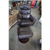 Image 2 : LEATHER RECLINING SWIVEL CHAIR WITH USB POWER