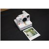 Image 2 : Polaroid Originals 9015 OneStep + White Tested and Working Retail $415