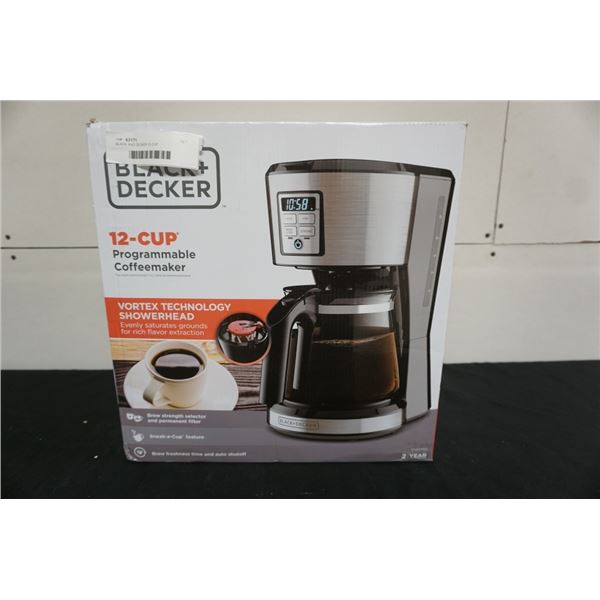 BLACK AND DECKER 12 CUP PROGRAMMABLE COFFE MAKER IN BOX