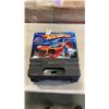 Image 4 : HOTWHEELS CASE WITH VINTAGE TOY CARS AND HOTWHEELS HAT