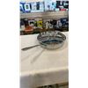 Image 16 : SET OF ALL-CLAD STAINLESS POTS AND PANS, AND KIRKLAND SIGNATURE MIXING BOWL SET