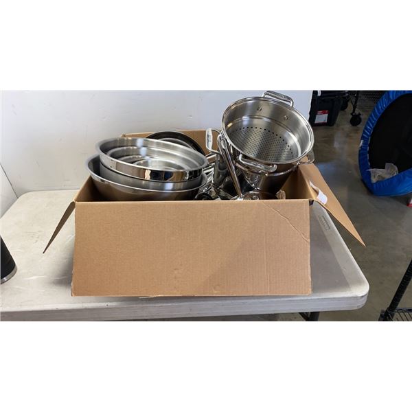 SET OF ALL-CLAD STAINLESS POTS AND PANS, AND KIRKLAND SIGNATURE MIXING BOWL SET