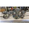 Image 7 : SET OF ALL-CLAD STAINLESS POTS AND PANS, AND KIRKLAND SIGNATURE MIXING BOWL SET