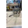 Image 8 : SET OF ALL-CLAD STAINLESS POTS AND PANS, AND KIRKLAND SIGNATURE MIXING BOWL SET