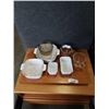 Image 1 : LOT OF VINTAGE PYREX WARES