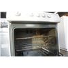 Image 3 : GE NATURAL GAS STOVE WITH BOTTOM OVEN