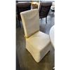 Image 3 : ROUND WHITE DINING TABLE W/ 4 CHAIRS