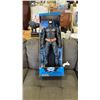 Image 1 : GIANT BATMAN FIGURE 31 INCHES TALL