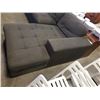 Image 6 : 2 PIECE SECTIONAL SOFA WITH OTTOMAN