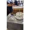 Image 1 : 13 VARIOUS ANTIQUE KEYS, 2 TIER SERVING DISH AND BLACK VASE