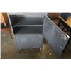 Image 3 : METAL 2 DOOR CABINET WITH KEY - BOTTOM DOES NOT LOCK