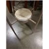 Image 3 : 2 TIER ENDTABLE