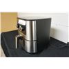 Image 2 : INSIGNIA 4.8 LITER AIR FRYER TESTED AND WORKING