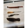 Image 1 : 2 HUNTING KNIVES
