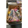 Image 3 : BOX OF APPROX 30 BARBIE DOLLS
