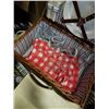 Image 3 : PICNIC BASKET SET AND WICKER BASKETS