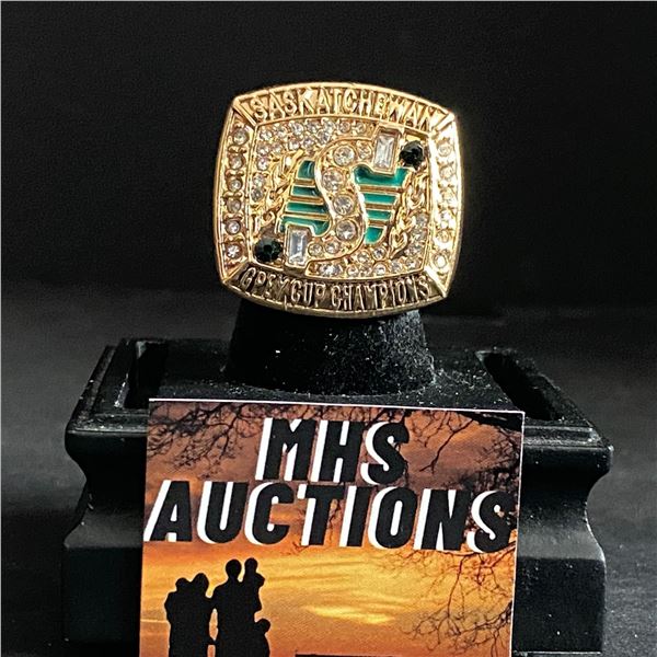 SASKATCHEWAN ROUGHRIDERS C.F.L 1989  RIDGWAY  CHAMPIONSHIP REPLICA RING (ref888)