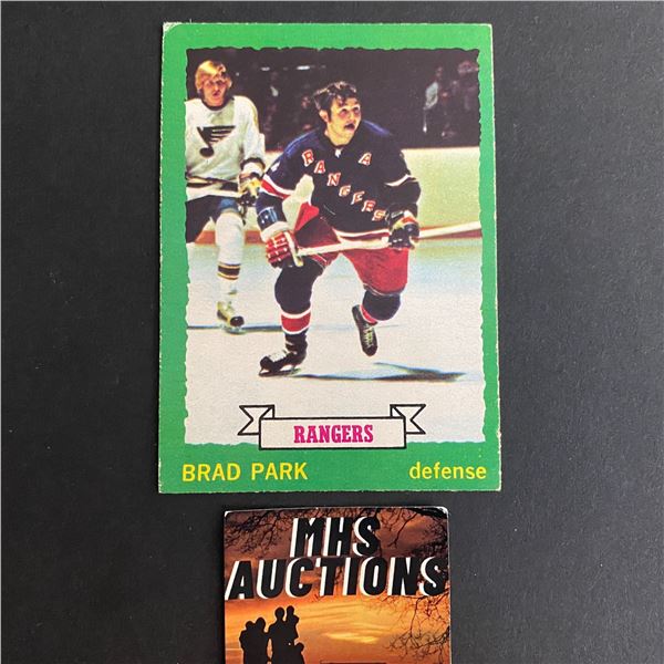 1973-74 OPEE CHEE BRAD PARK HOCKEY CARD (ref2536)