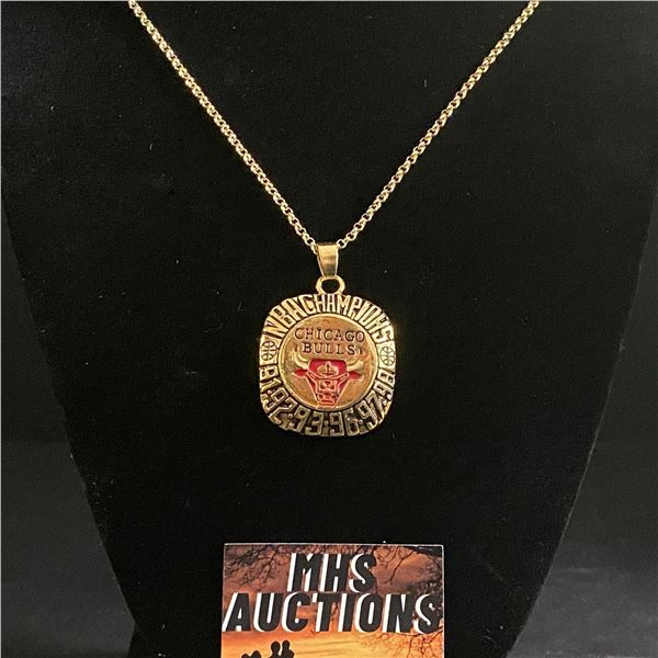 CHICAGO BULLS N.B.A CHAMPIONSHIP NECKLACE (ref1120)