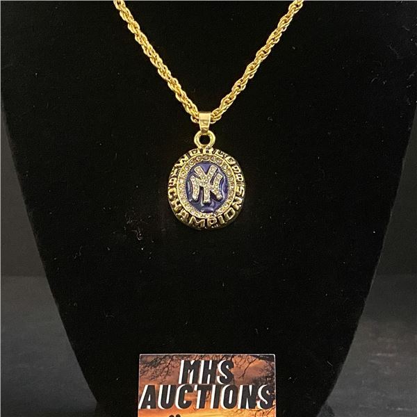 NEW YORK YANKEES M.L.B 1998 CHAMPIONSHIP NECKLACE (refR46)