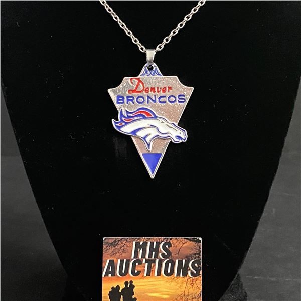 DENVER BRONCOS N.F.L. NECKLACE (ref349)