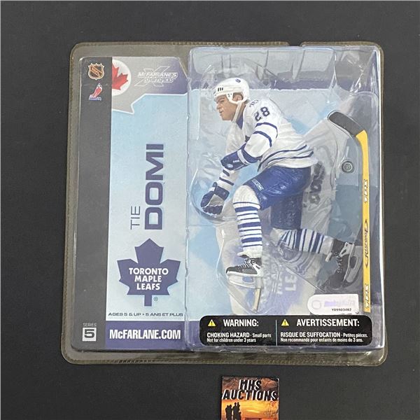 TIE DOMI MCFARLANE VARIANT TORONTO MAPLE LEAFS SERIES 5