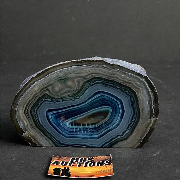 AGATE POLISHED ONE SIDE CRYSTAL ROCK