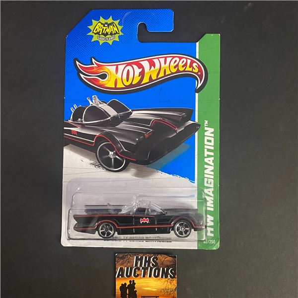HOT WHEELS CLASSIC TV SERIES BATMOBILE 1/64TH SCALE (ref1013)